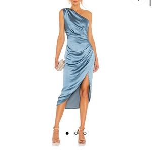 Revolve cassini dress. Wore to black tie wedding two weeks ago. Perfect conditio